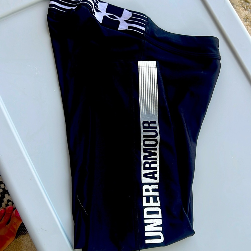 Under Armour compression capris